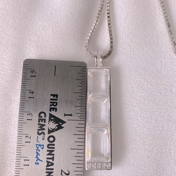 💥Host pick💥 Swarovski pendant necklace. - Picture 8 of 9